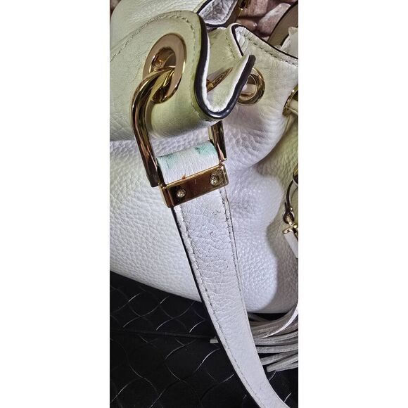 Michael Kors pebble leather ivory hobo shoulder-bag purse 2 Tassels & metal badg - Picture 3 of 13